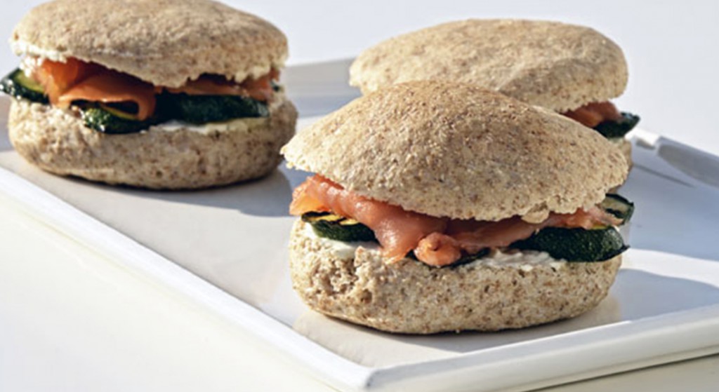 ricetta panino integrale con salmone