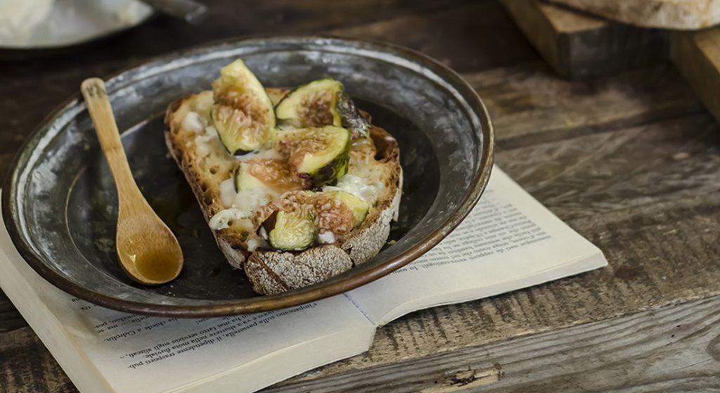 bruschetta con gorgonzola