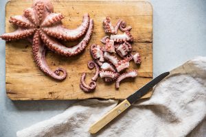 preparazione insalata di polpo