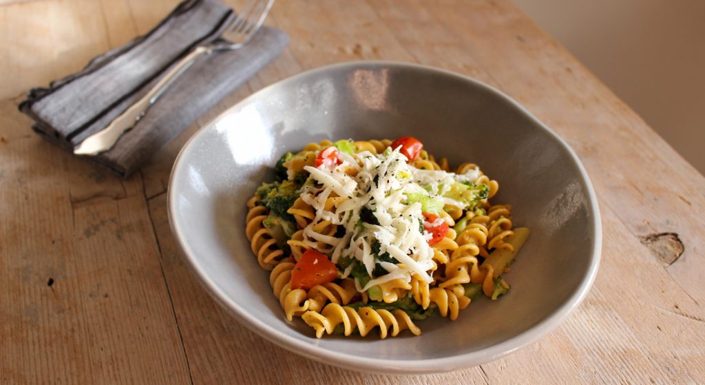 Fusilli al teff senza glutine: un primo piatto per celiaci e vegtariani, gustoso e nutriente e poco calorico.