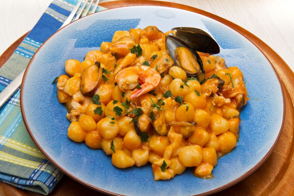 Gnocchi ai frutti di mare e pomodorini