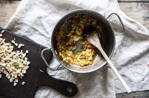 fusilli con ragu di tempeh quarta