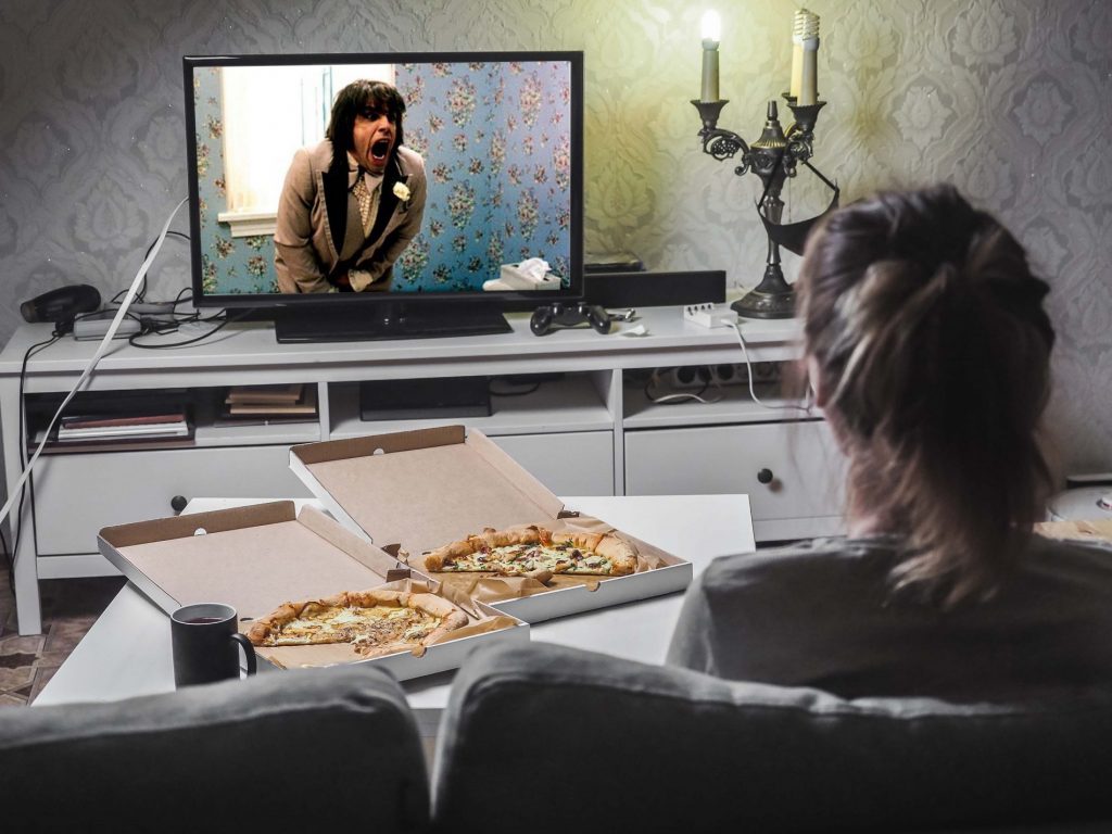 mangiare davanti alla televisione fa male