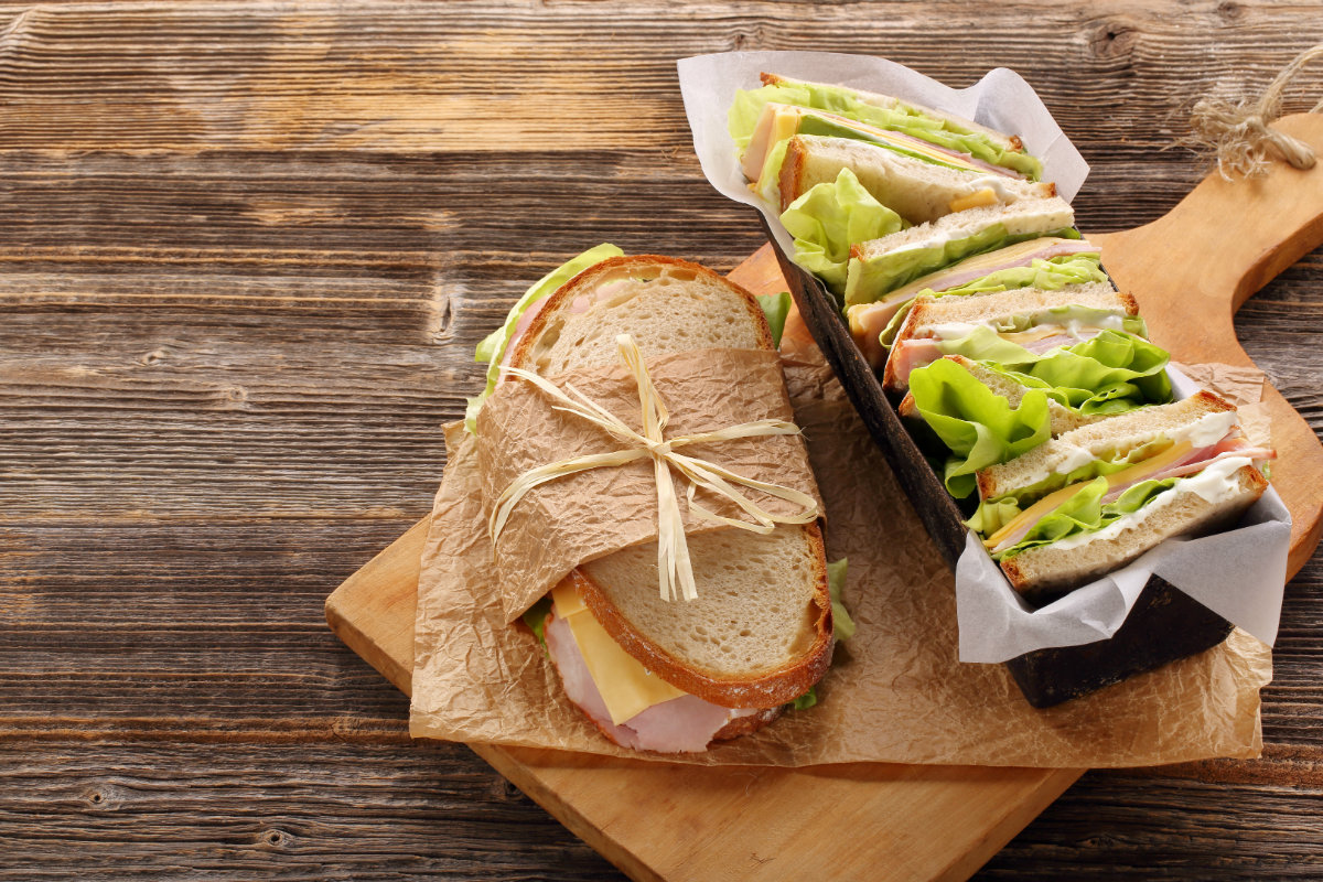 Pausa Pranzo A Dieta: è Meglio Un'insalata O Un Panino? - Melarossa