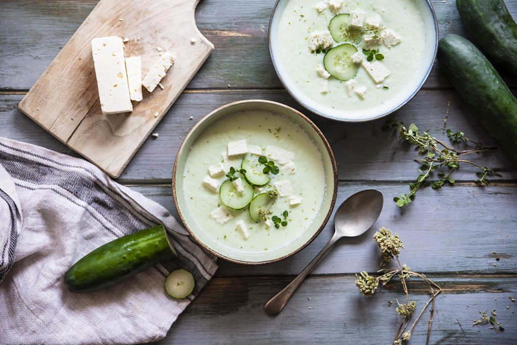 zuppa fredda di cetrioli e feta