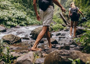 barefoot-hiking