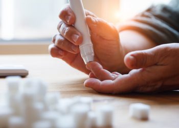 Diabete: negli uomini, la perdita di massa muscolare legata all'invecchiamento aumenta il rischio