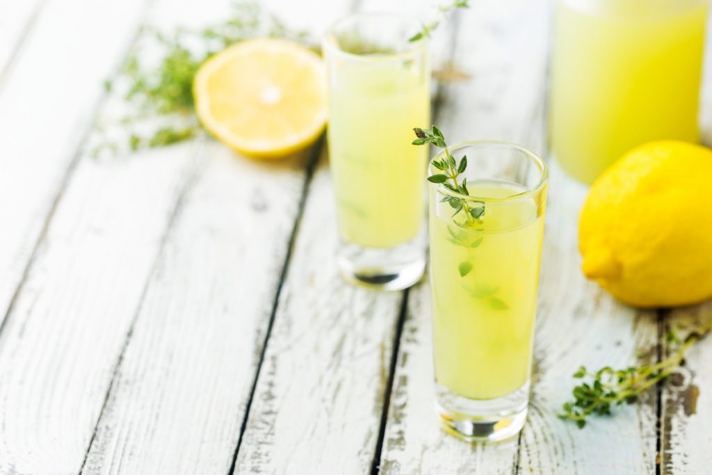 come preparare il limoncello a casa