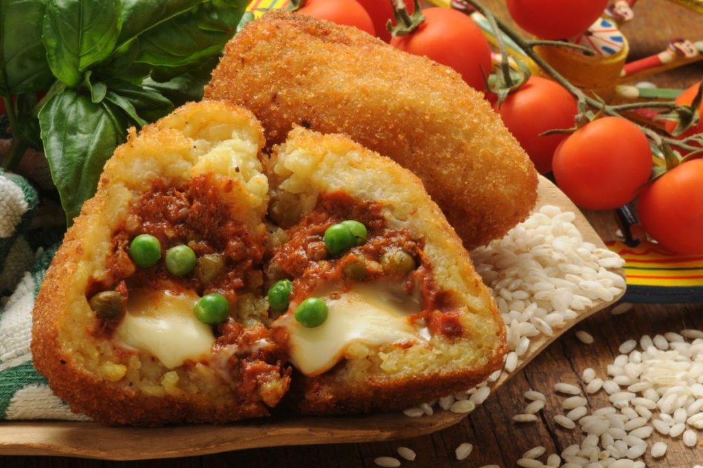 Arancini Di Riso: Ricetta E Varianti Dello Street Food Siciliano ...