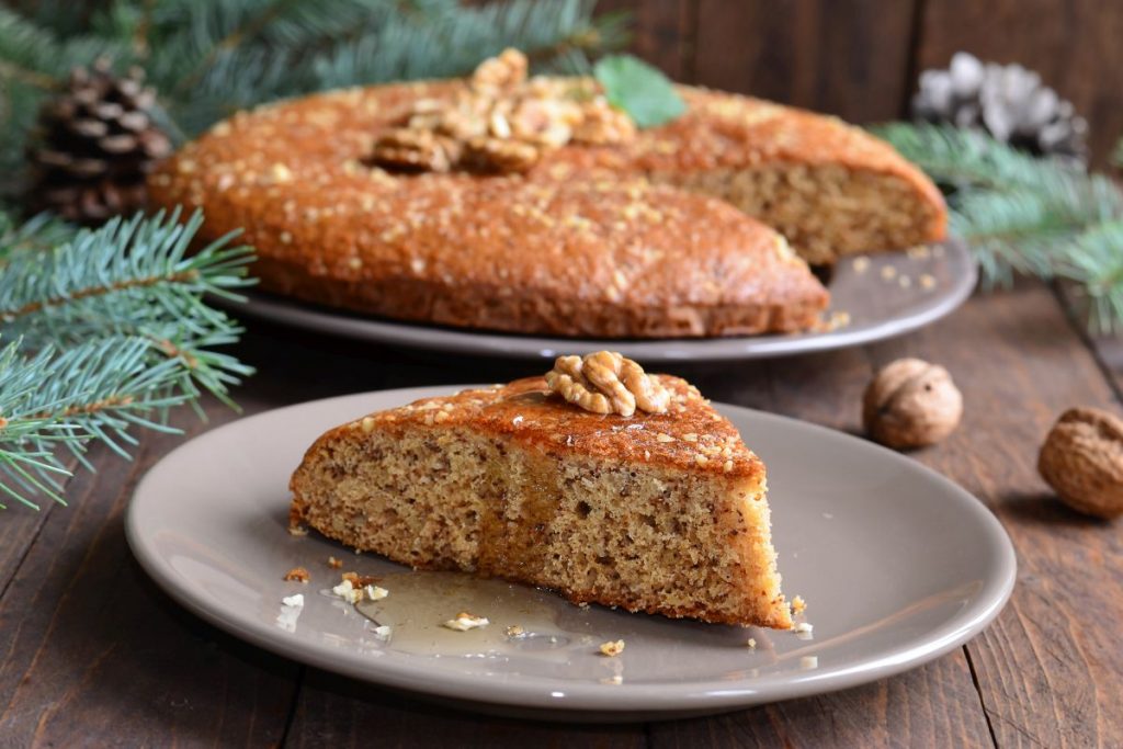 Torta alle noci, golosa e nutriente