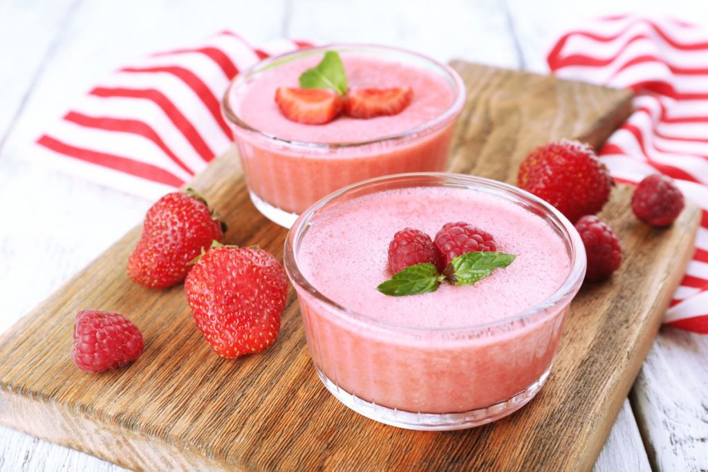 mousse di fragole ricetta facile, buona e velocissima