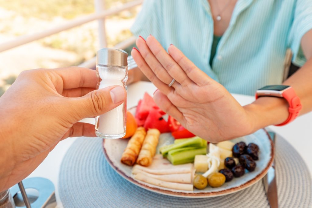 dieta iposodica: che cos'è, come funziona, quando farla, cosa mangiare, menù, controindicazioni