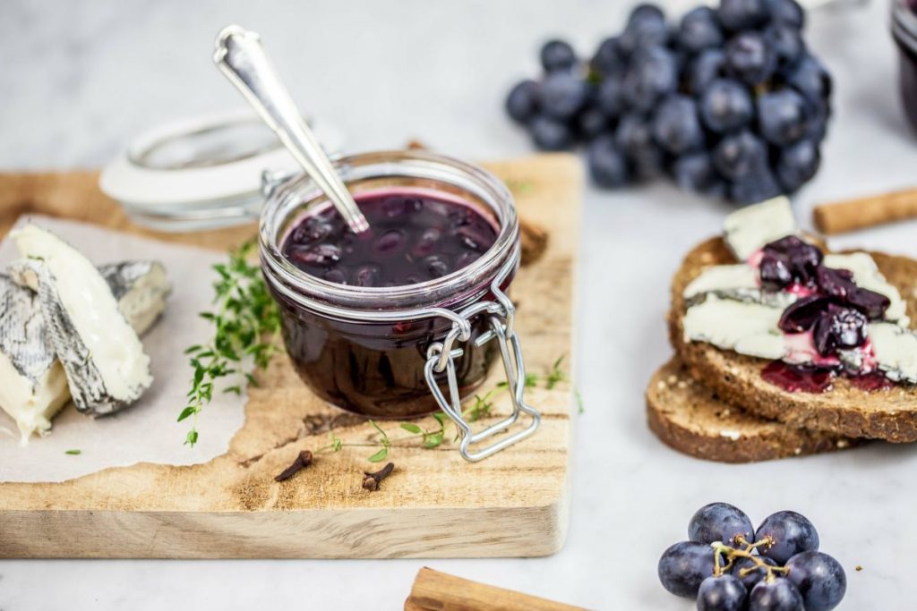 Marmellata di uva, dolce e versatile