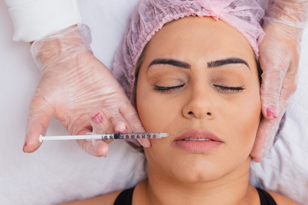 botox: che cos'è, come funziona il trattamento, prezzi, benefici e rischi