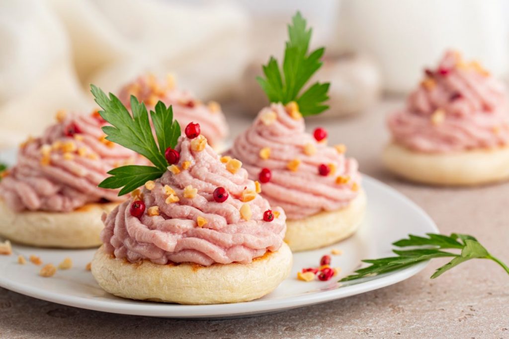 Mousse di mortadella, la spuma saporita per i tuoi antipasti